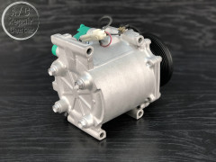 Компрессор кондиционера Mitsubishi Grandis 